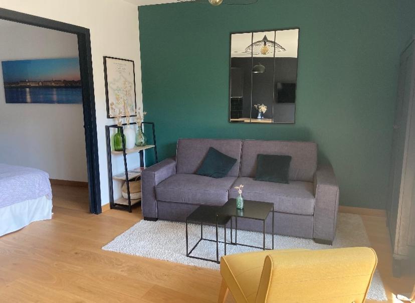 Le Clos Du Mesnil, Logement Totalement Independant Le Tourne Zewnętrze zdjęcie